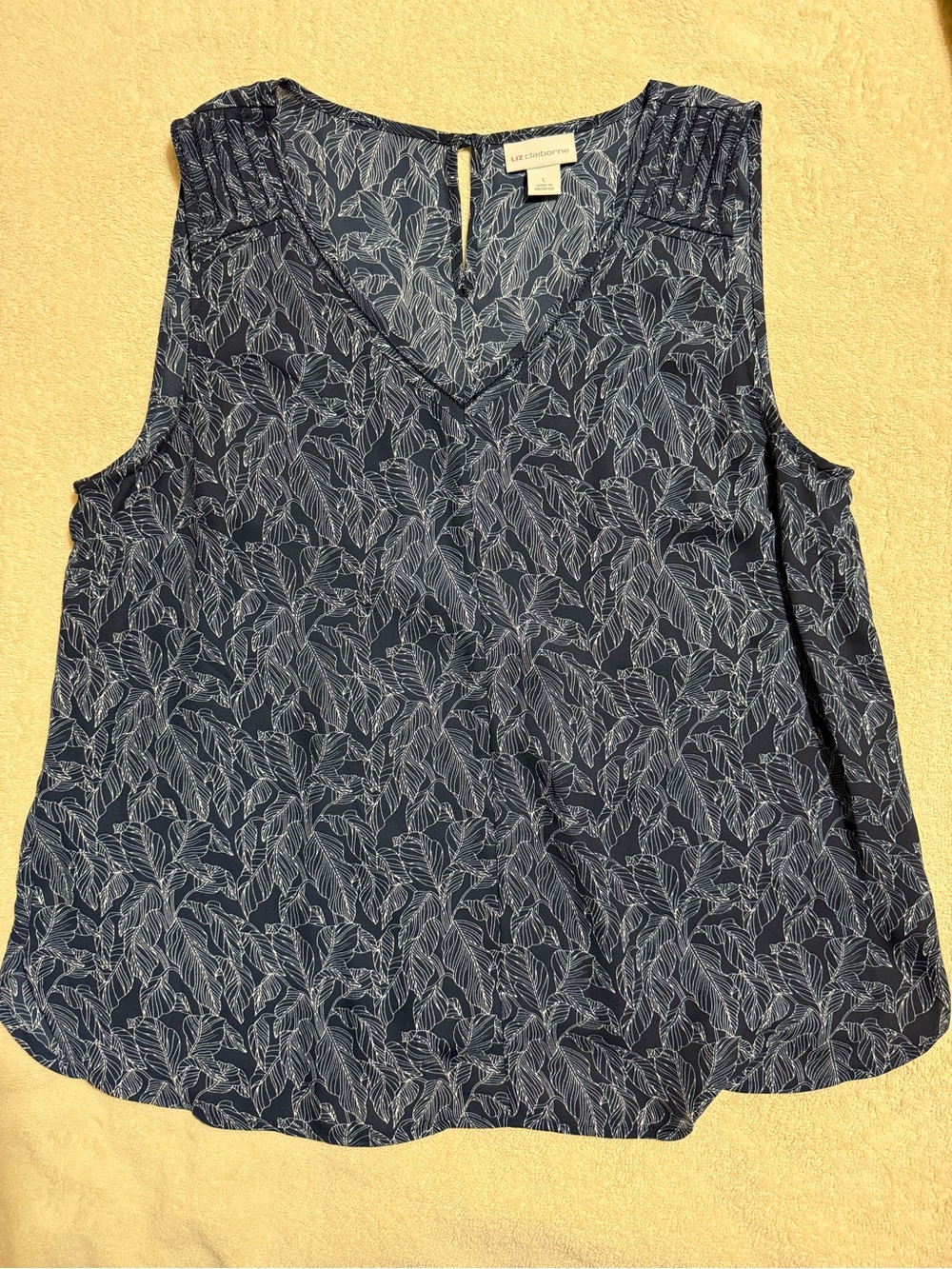 Liz Claiborne Navy Leaf-Print V-Neck Sleeveless Top